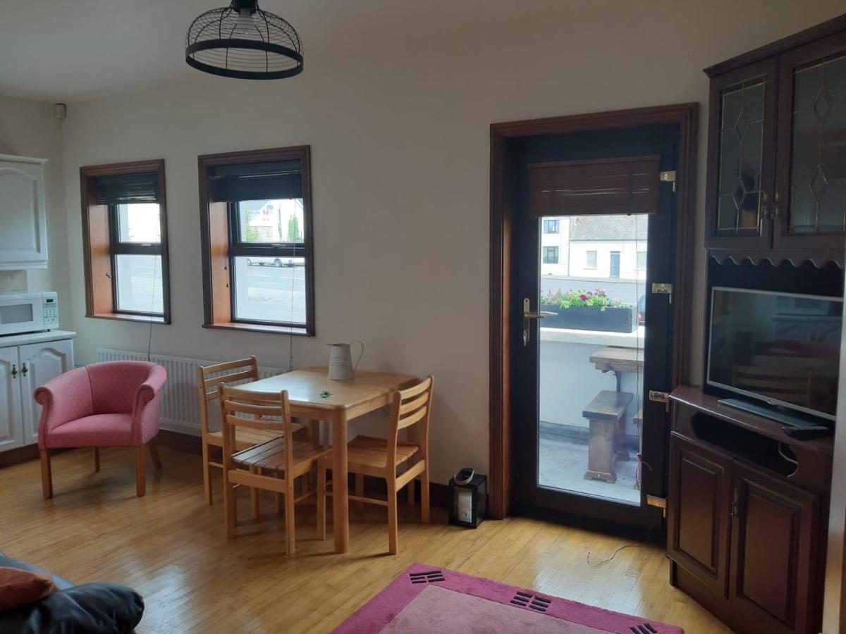 Strokestown Townhouse Apartments Esterno foto